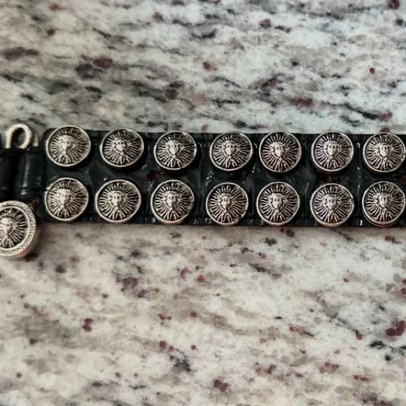 1980s Medusa Head Black leather and Silver VERSACE VIBES - Picture 5 of 7